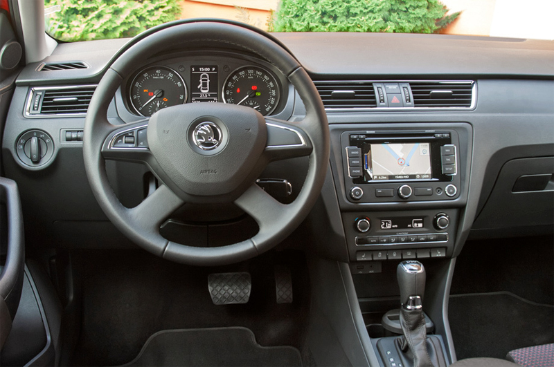 Фото салона Skoda Octavia 2013 года