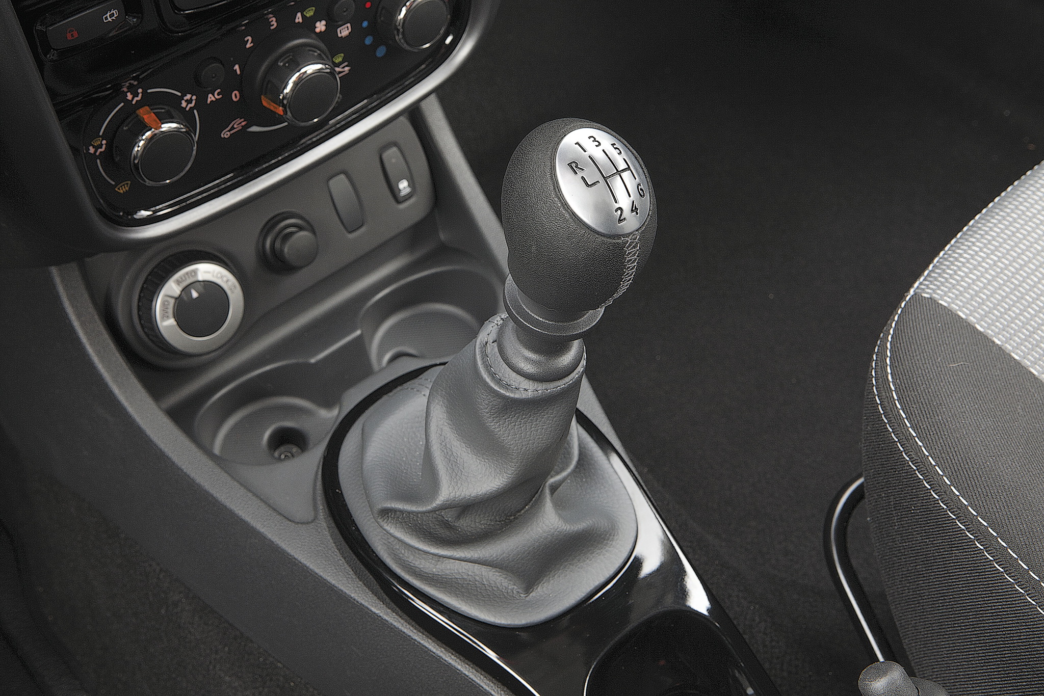 Коробка передач в Opel Antara
